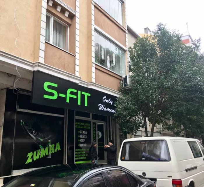 kompozit ışıklı oyma tabela